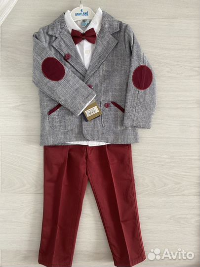 Костюм на мальчика 3-4 года