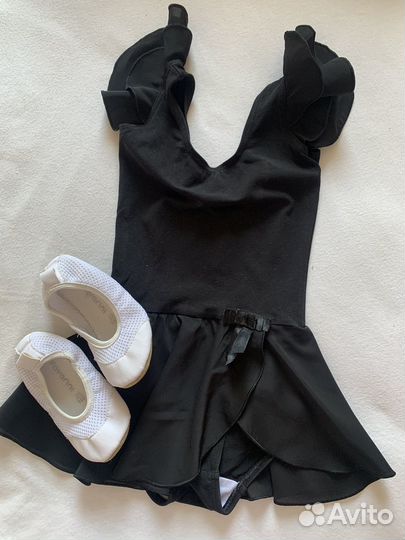 Гимнастический купальник 98 + чешки 25