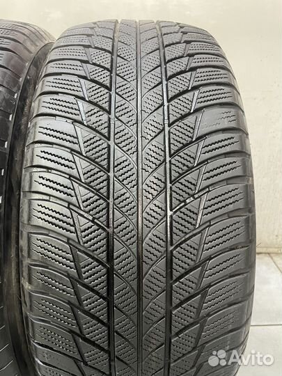 Bridgestone Blizzak LM-001 245/50 R19