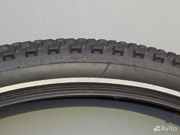 Пара Schwalbe Marathon Plus MTB 26x2.1