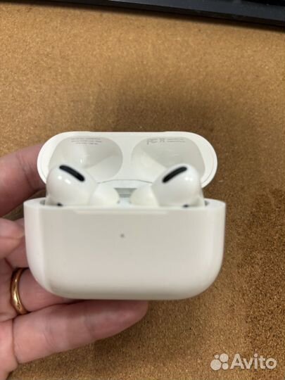 Наушники apple airpods pro б/у