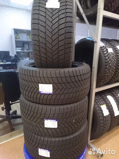 Michelin X-Ice Snow SUV 245/45 R21 104H