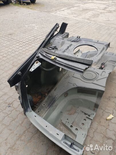 Заднее крыло audi a4 в8