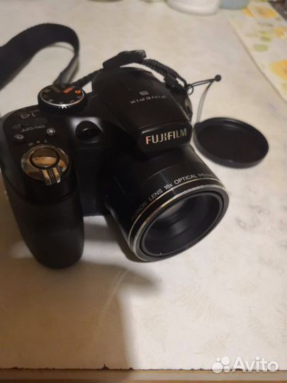 Компактный фотоаппарат