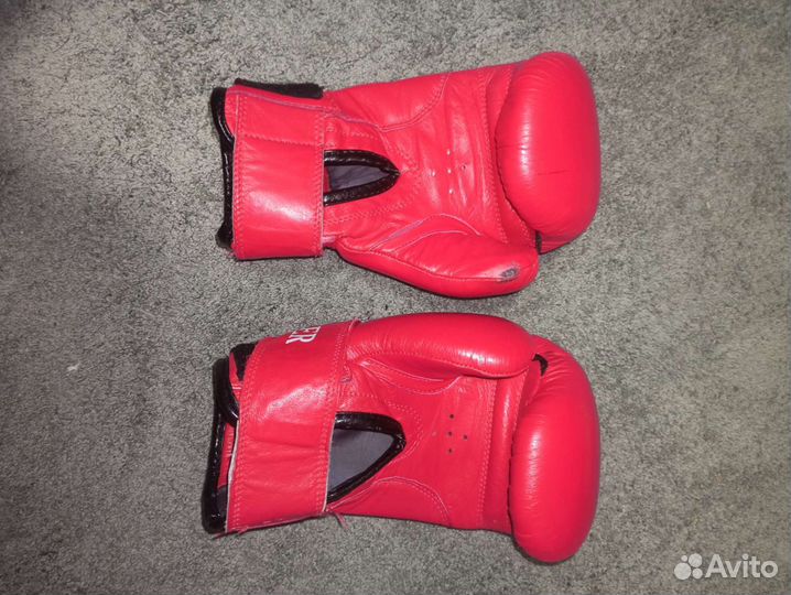Боксерские перчатки 8oz