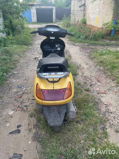 Скутер Honda 100