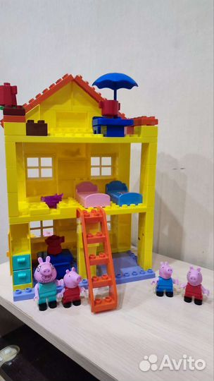 Конструктор свинка Пеппа дом