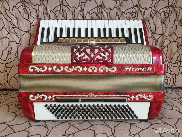 Аккордеон Horch Superior 4/4