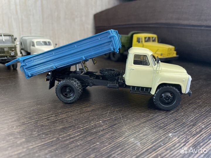 Газ модели 1:43