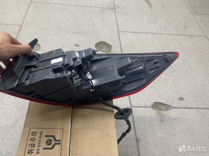 Фонарь Hyundai Elantra 6 2015 задний левый (б/у)