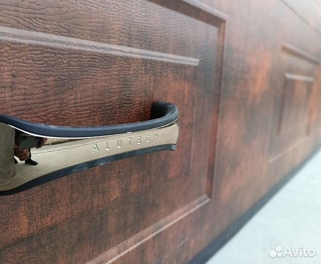 Ворота гаражные