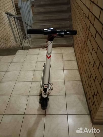 Электросамокат midway
