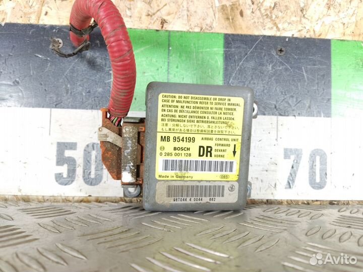 Блок управления Air Bag Mitsubishi Carisma 2000 20