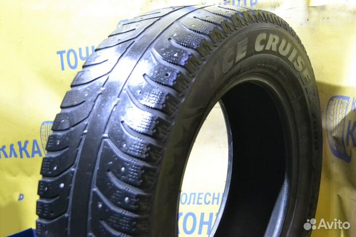 Bridgestone Ice Cruiser 7000 215/65 R16