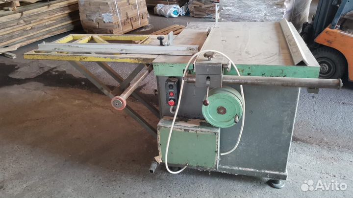 Формато раскроечный станок циркулярка с кареткой