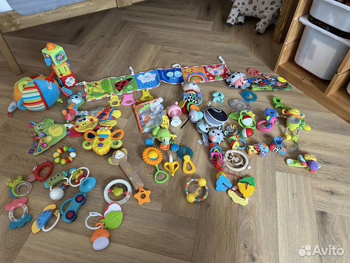 Игрушки погремушки