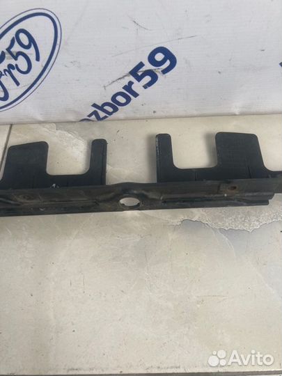 Дефлектор над радиаторами Hyundai I20 PB 2008-2012