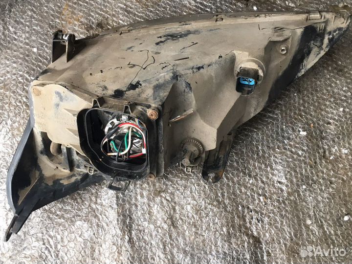 Фара передняя Форд Фокус 1