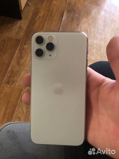 iPhone 11 Pro, 64 ГБ