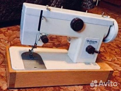 Швейная машинака Чайка 134А