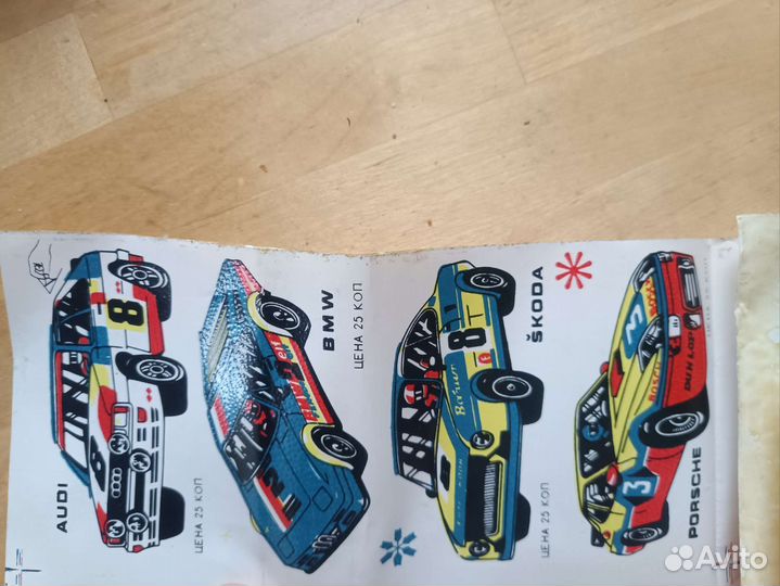 Старые наклейки моделей авто