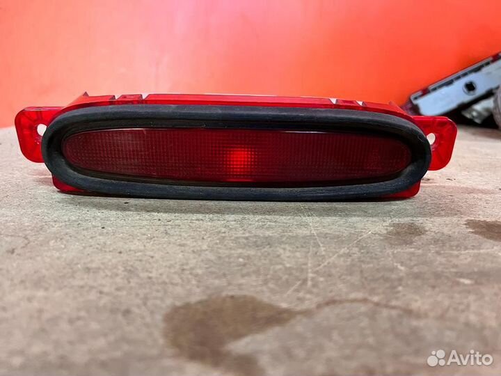 Стоп сигнал в крышку багажника Mazda 3 bк седан