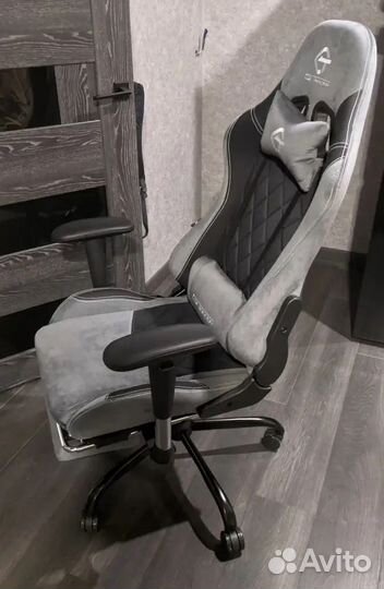 Компьютерное кресло Boss с функцией массажа