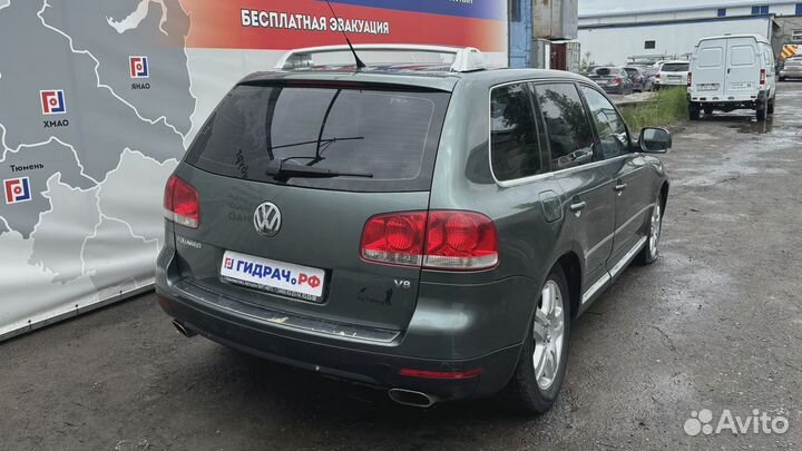 Кулак поворотный передний правый Volkswagen Touareg (GP) 7L0407258A