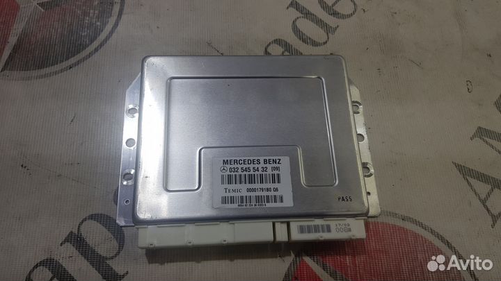 Блок управления подвеской на Mercedes-Benz R230