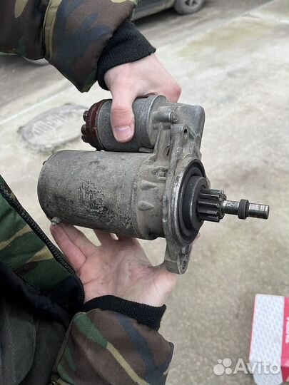 Автомобильная запчасть