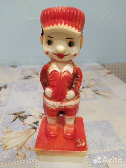 Писающий мальчик игрушка времен СССР