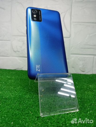 Смартфон ZTE Blade L9