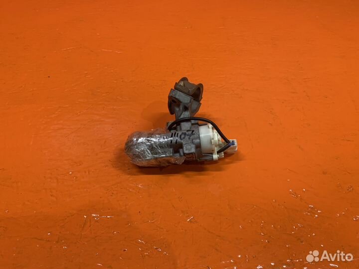 Замок зажигания toyota raum NCZ20/25