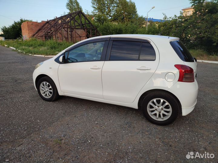 Toyota Vitz 1.0 CVT, 2005, 290 000 км