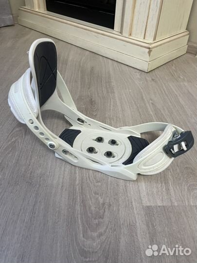 Крепления для ботинок сноуборда Bone 37