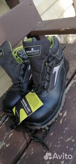 Ботинки мужские 42 размер новые три пары