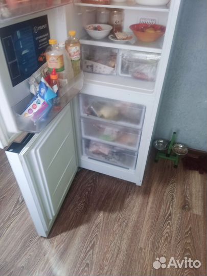 Холодильник indesit no frost бу