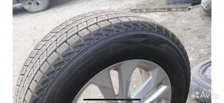 Dunlop Winter Maxx SJ8 225/65 R17