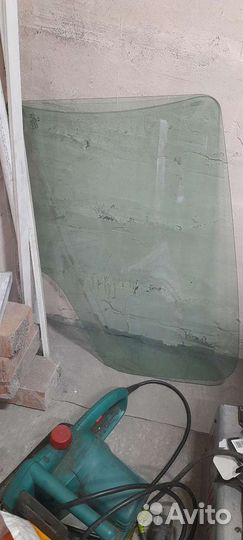 Стекло заднее левое peugeot 308