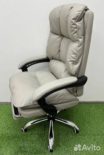 Офисное кресло (геймерское). Кресло для директора