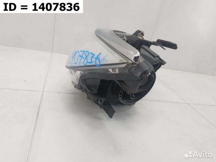 Фара левая Toyota Camry