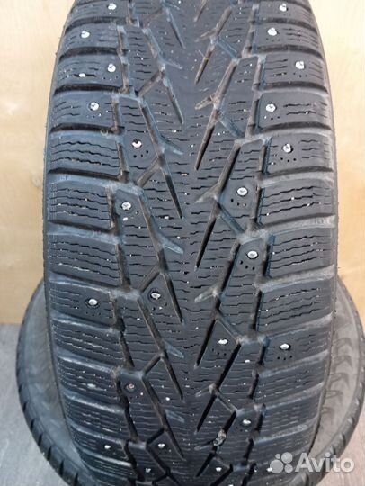 Nokian Tyres Hakkapeliitta 7 SUV 215/65 R16 102T