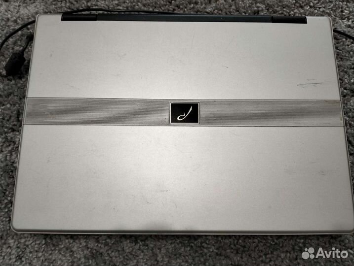 Ноутбук RoverBook Voyager