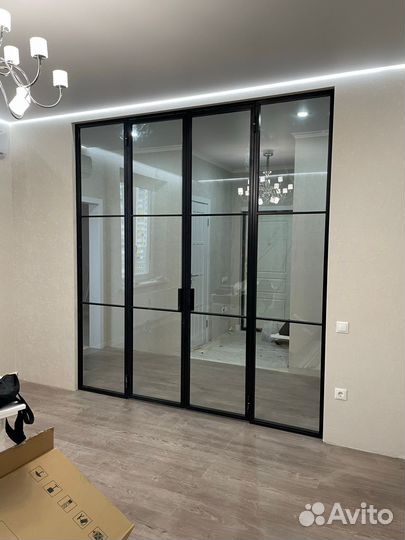 Перегородка из стекла под ключ