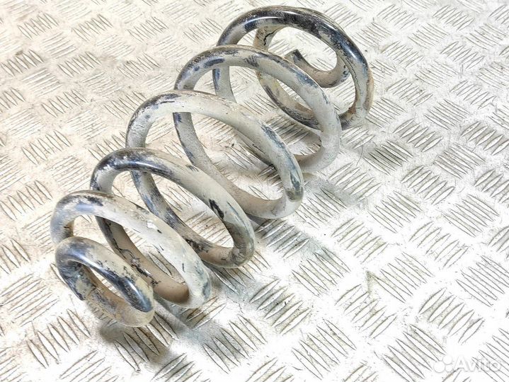 Пружина задняя Volkswagen Passat b5 1996-2000