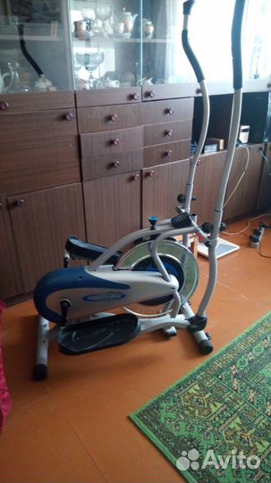 Эллиптический тренажер
