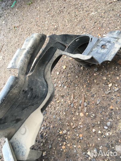 Дефлектор воздушный радиатора