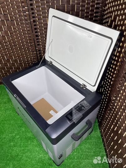 Компрессорный автохолодильник alpicool