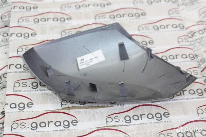 Накладка зеркала левого Renault Fluence