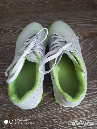 Футзалки Декатлон